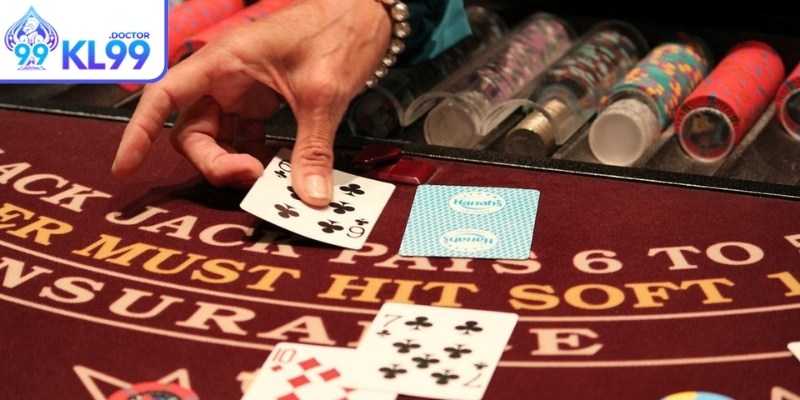 Khám phá cấu trúc vận hành độc lập trong phiên Poker KL99